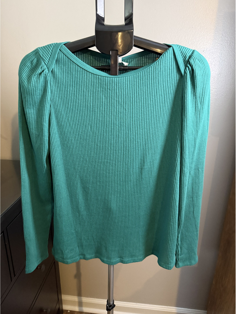 Maurices NWT Green Ribbed Long Sleeve Puffed Shoulder Top Size Medium